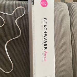 Beachwaver Pro 1.25” Curling Iron